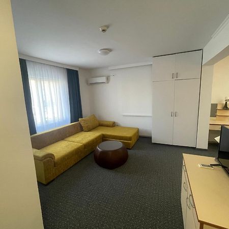 Hotel Ada - Otoka SJJ Buitenkant foto