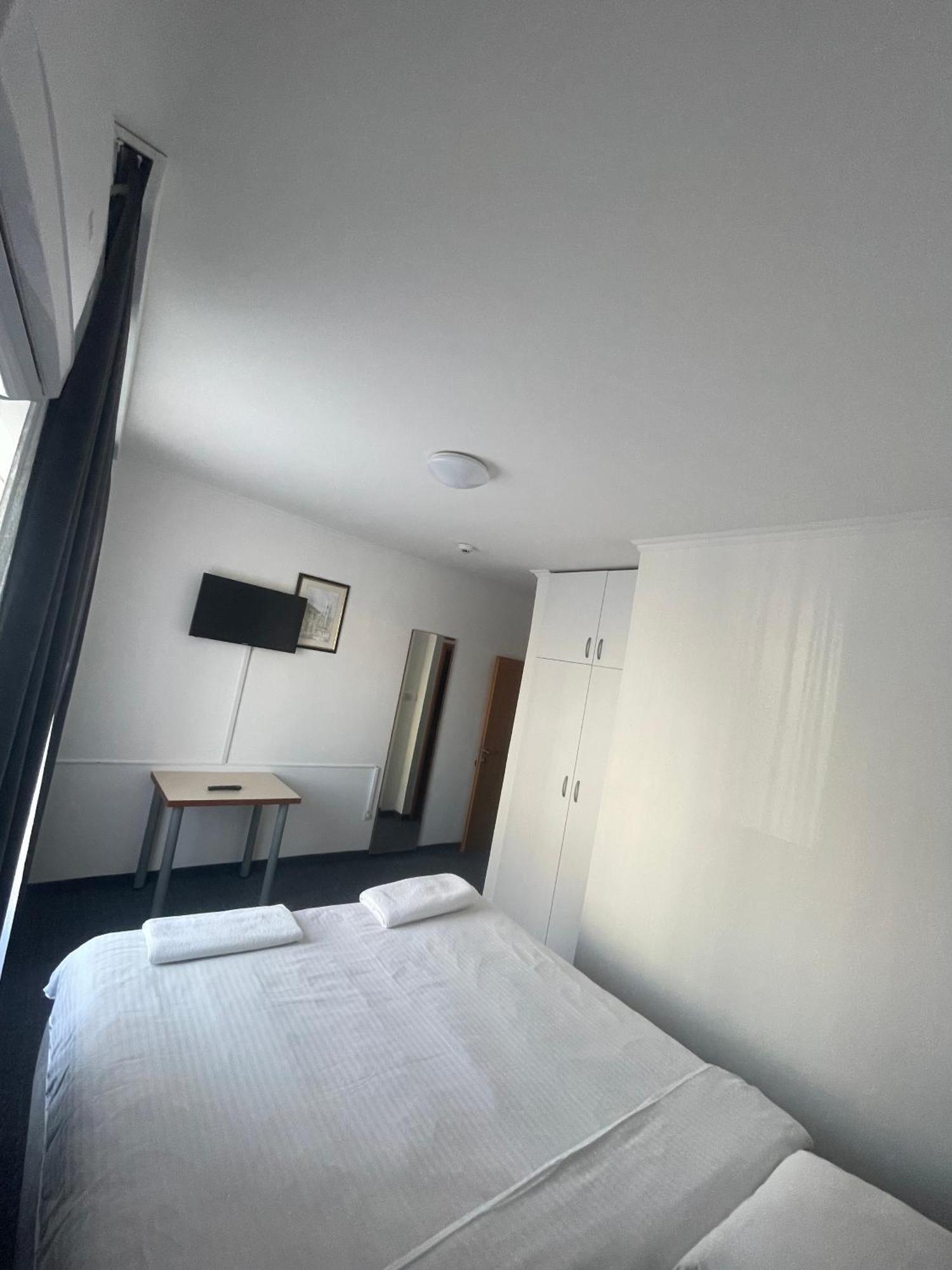 Hotel Ada - Otoka SJJ Buitenkant foto