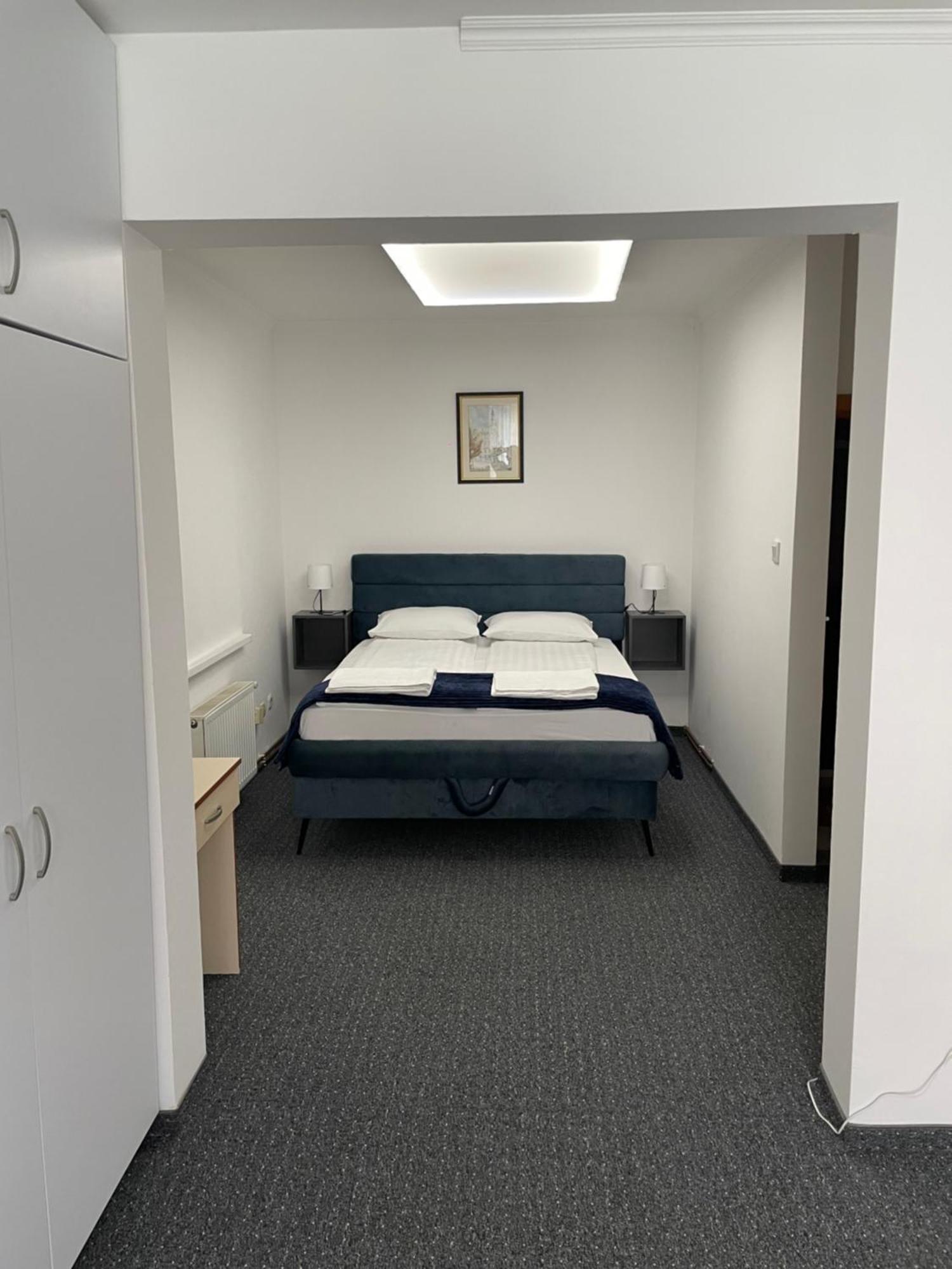 Hotel Ada - Otoka SJJ Buitenkant foto