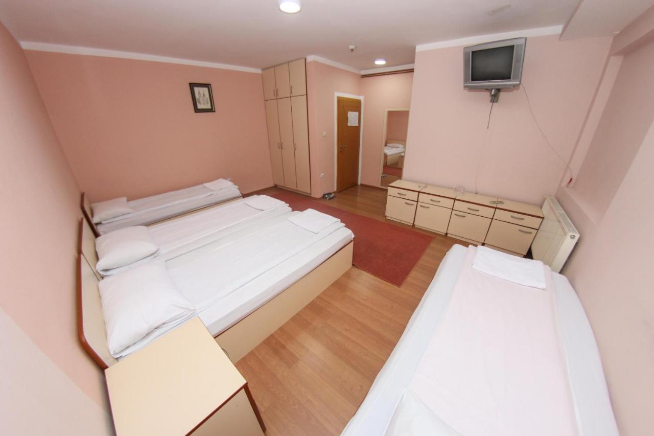 Hotel Ada - Otoka SJJ Buitenkant foto