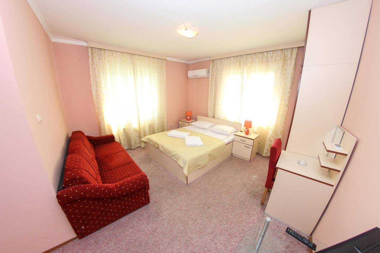 Hotel Ada - Otoka SJJ Buitenkant foto