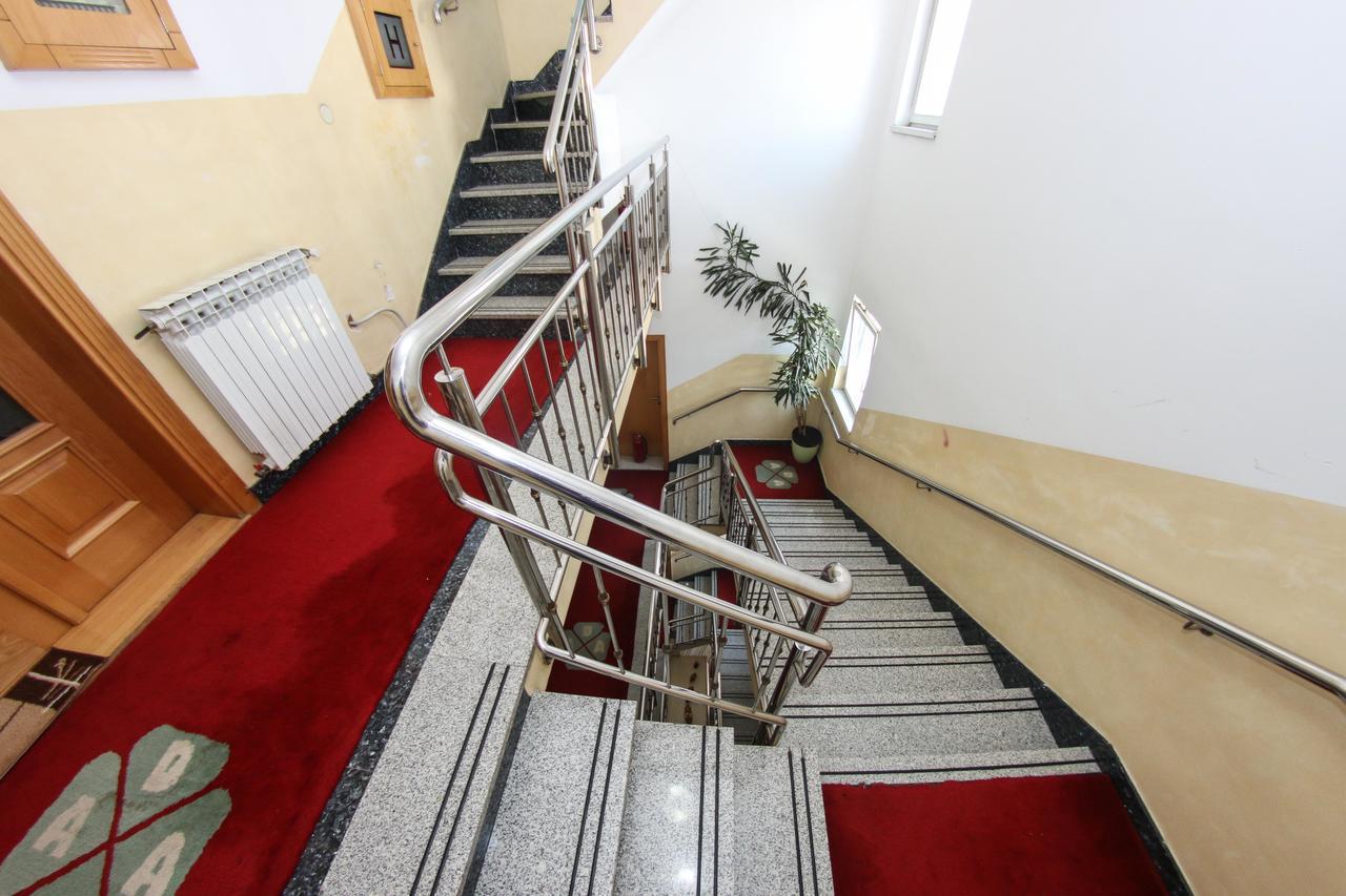 Hotel Ada - Otoka SJJ Buitenkant foto